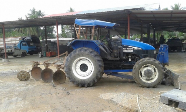 รถไถนา FORD 6610-2เพลา มีผาน3+ดันหน้า พร้อมใช้งาน รถไถนา FORD 6610-2เพลา มีผาน3+ดันหน้า พร้อมใช้งาน