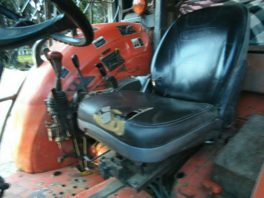 รถไถ KUBOTA M8540 , 2 เพลา. สนใจติดต่อ 081 - 6079515 รถไถ KUBOTA M8540 , 2 เพลา. สนใจติดต่อ 081 - 6079515