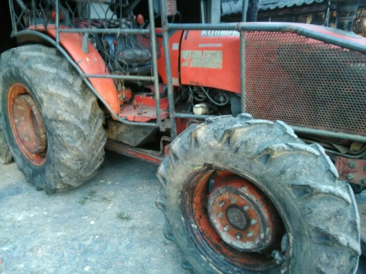 รถไถ KUBOTA M8540 , 2 เพลา. สนใจติดต่อ 081 - 6079515 รถไถ KUBOTA M8540 , 2 เพลา. สนใจติดต่อ 081 - 6079515