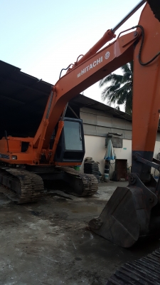 ขายรถเก่าใน สภาพพร้อมใช้งาน HITACHI EX200-1เครื่องดี ปั้มดี เอวแน่น ขายรถเก่าใน สภาพพร้อมใช้งาน HITACHI EX200-1เครื่องดี ปั้มดี เอวแน่น