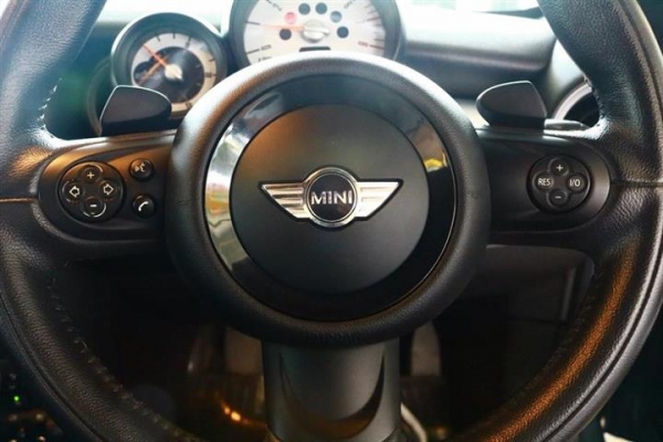 MINI COOPER RODSTER COUPE 1.6 AT สีเขียว ปี 2016