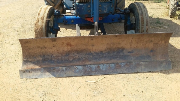 ขาย6600 T3 เครื่องดีเกียดียางใหม่สี่เส้นเล่มทะเบียนพร้อมโอน ขาย6600 T3 เครื่องดีเกียดียางใหม่สี่เส้นเล่มทะเบียนพร้อมโอน