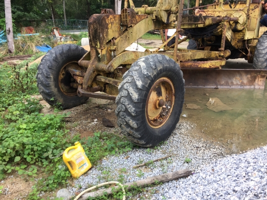 ขายรถเกรดCAT รุ่น12E ซีเรี่ยล9E9339 รถใช้งานได้ปกติ