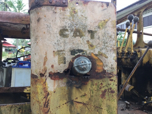 ขายรถเกรดCAT รุ่น12E ซีเรี่ยล9E9339 รถใช้งานได้ปกติ