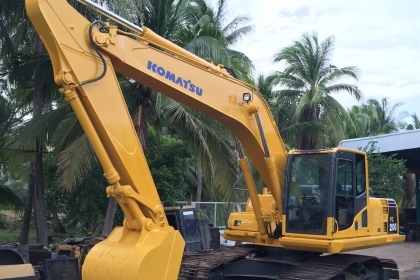 ขาย!! >>> Komatsu Pc200 รุ่น 8 <<< เบอร์ติดต่อ 098-7155789