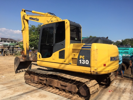 ขายรถแบคโฮ KOMATSU PC130-8 ไมล์ 10000 ชม.ราคา 1150000