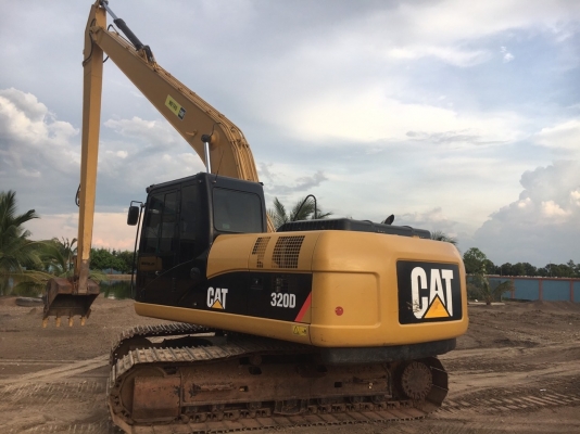 ขายรถแบคโฮ CAT 320 D บูมยาว ไมล์ 4000 ชม.ราคา 2600000