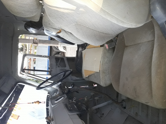 ขายรถ 6 ล้อหน้ายาว พวงมาลัยพาวเวอร์ ทะเบียนพร้อมโอน