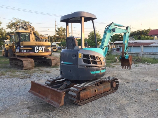 KOBELCO SK30SR-3E ปี2011 ชั่วโมงน้อยมากไม่แพ้รถใหม่ นำเข้าจากญี่ปุ่น โทร.090-986-2521 อ๊อบ