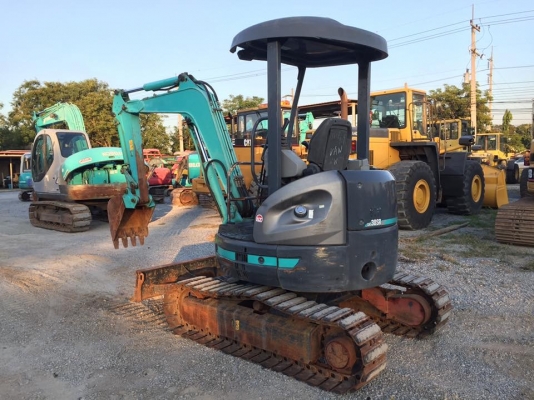 KOBELCO SK30SR-3E ปี2011 ชั่วโมงน้อยมากไม่แพ้รถใหม่ นำเข้าจากญี่ปุ่น โทร.090-986-2521 อ๊อบ