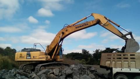 ขาย Komatsu Pc300-8สภาพสวยพร้อมใช้ ต่อคุณอ๊อฟพิจิตร086-737-9991