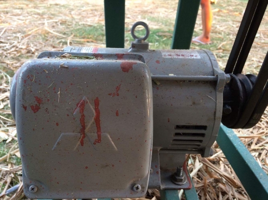 ขายเครื่องสับหญ้าเนเปีย ราคาเริ่มต้น 7,500-17,500บาท ใช้งานคล่อง ขายเครื่องสับหญ้าเนเปีย ราคาเริ่มต้น 7,500-17,500บาท ใช้งานคล่อง