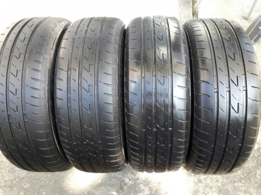 ยางBRIDGESTONE รุ่น Ecopia EP200.215 60R16 ปี2015 สภาพสวยมากดอกเยอะมากๆคุ้มสุดๆไม่แพง