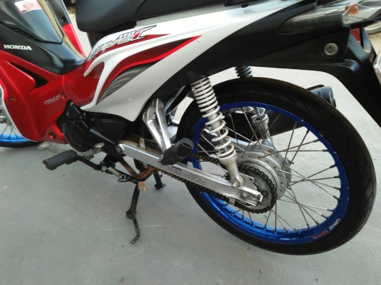 ขายด่วนHonda wave 110i ปี55 สีแดงขาวสวยพร้อมใช้
