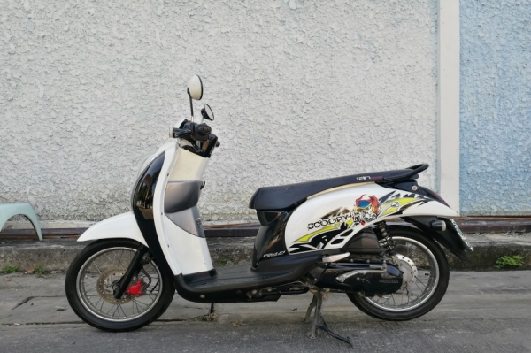 Scoopy i 2011 รถบ้านแท้ มือเดียว เล่มชุดโอนครบ