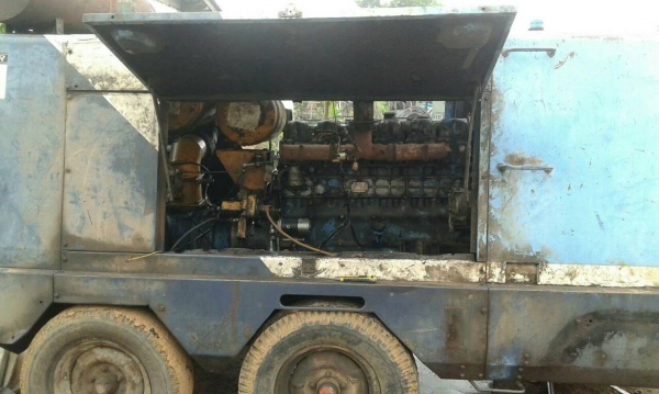 ขายปั่นลมเจาะบาดาล komatsu ขายปั่นลมเจาะบาดาล komatsu