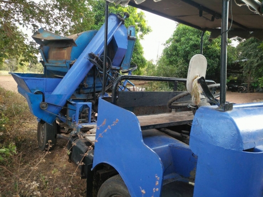 ขายรถนวดข้าวเกษตรพัฒนา 5 ฟุต เครื่อง isuzu85 แรง ขายรถนวดข้าวเกษตรพัฒนา 5 ฟุต เครื่อง isuzu85 แรง