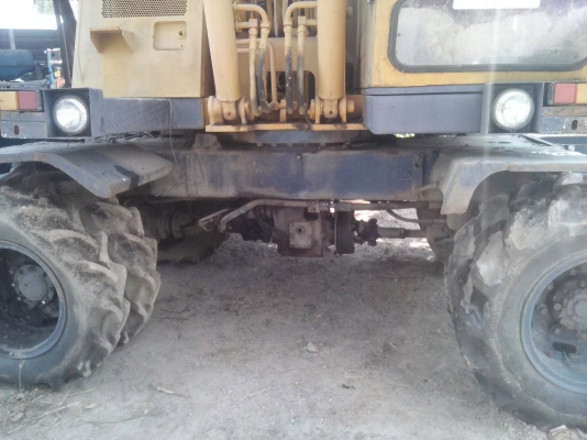 ขาย P C100/2 ล้อยาง 2 เพลา สภาพพร้อมใช้