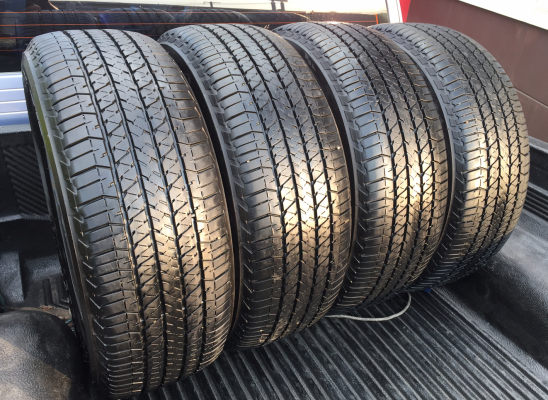 ยาง Bridgestone 255 60 18 กลางปี14 ดอกเต็ม ใช้ยาว ราคาไม่แพง