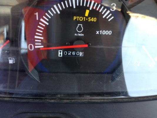 คูโบต้า L3208SP 4 WD รถเกรดA ใบมีดดันหน้าใหม่ ตัดหญ้าใหม่ ทำงาน 260 ชั่วโมง