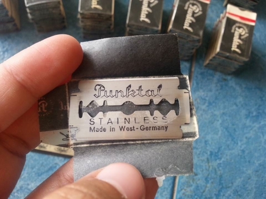 ใบมีดโกน 2 คม made in West Germany ใบมีด Super Stainless Steel