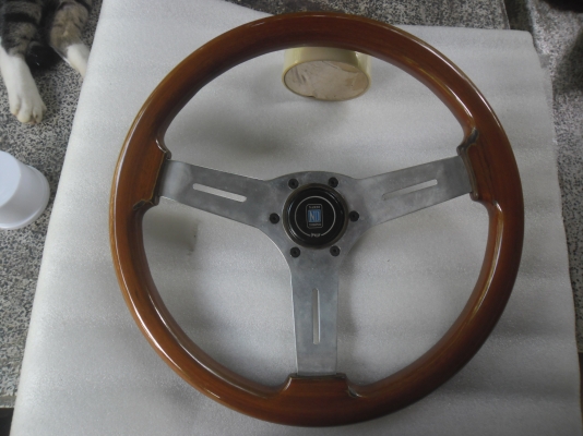 พวงมาลัย nardi แท้