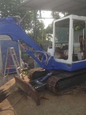 รถแม็คโคร mitsubishi me40