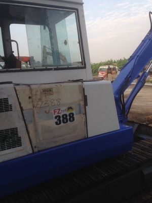 รถแม็คโคร mitsubishi me40