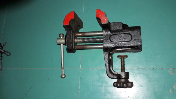 ขายปากกาจับชิ้นงานเก่าญี่ปุ่น Made in Japan.