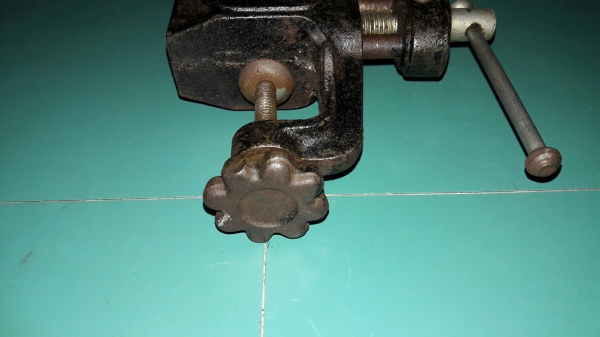 ขายปากกาจับชิ้นงานเก่าญี่ปุ่น Made in Japan.