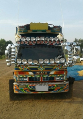 ขายรถบรรทุก 6 ล้อ ISUZU  NPR เครื่อง 115 ดั้มเกษตร เฟืองท้าย F (เจ้าของขายเอง)