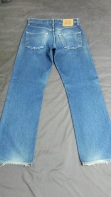 กางเกงยีนส์ Levi&#039;s 512 ขากระบอก เอว 32 นิ้ว ส่งฟรี Kerry Express