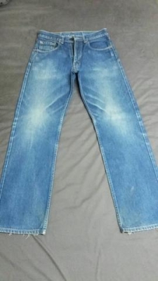 กางเกงยีนส์ Levi&#039;s 512 ขากระบอก เอว 32 นิ้ว ส่งฟรี Kerry Express