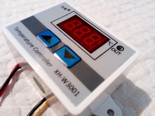 เครื่องควบคุมอุณหภูมิดิจิตอล 220 v