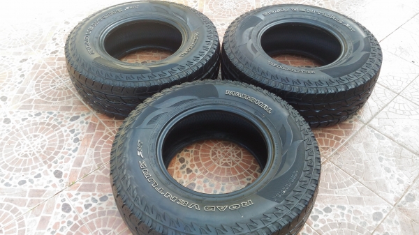 ขายยาง 31 จำนวน 3 เส้น 1000 บาท