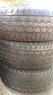 ขายยาง 31 จำนวน 3 เส้น 1000 บาท