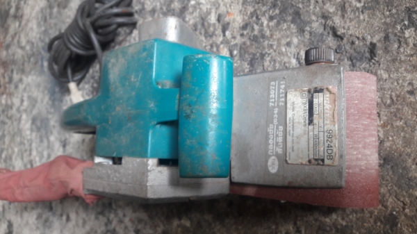 ขาย !! เครื่องขัดกระดาษทรายรถถัง มากีต้ารุ่น9924DB สภาพเดิม พร้อมใช้