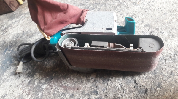 ขาย !! เครื่องขัดกระดาษทรายรถถัง มากีต้ารุ่น9924DB สภาพเดิม พร้อมใช้