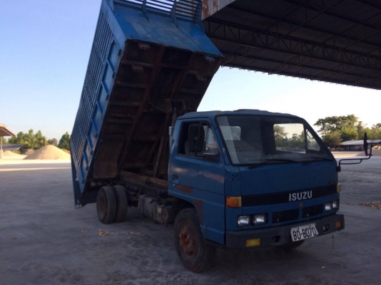 ขายหกล้อ NPR 115 แรงม้า ดั๊มเกษตร ขายหกล้อ NPR 115 แรงม้า ดั๊มเกษตร