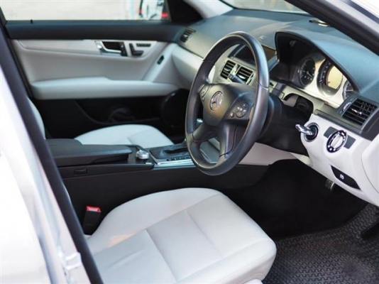 MerCeDes BenZ C200 KOM สีบรอนซ์เงิน ปี 2009