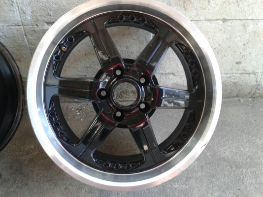 ขอบ17นิ้ว5รู114 ชุดนี้ ราคา 7300 บาท