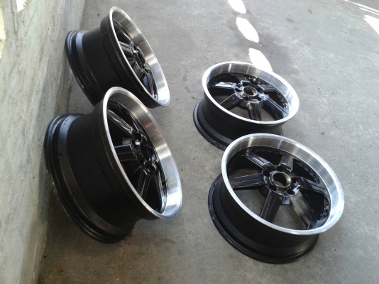 ขอบ17นิ้ว5รู114 ชุดนี้ ราคา 7300 บาท