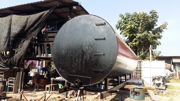 ขาย ถังน้ำมันมือสองขนาด 15000ลิตรกว้าง1.84ม.ยาว5.85ม.หนา6มิลสภาพสวยมากพร้อมใช้งานได้เลย