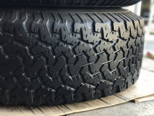 ขายยาง BF All 265/75/16 ปี11 สภาพสวย ขายยาง BF All 265/75/16 ปี11 สภาพสวย