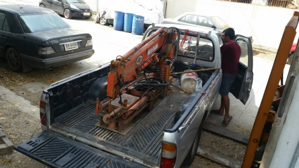 tractor-backhoe จัดส่ง เครน ขนาดเล็ก ให้ลูกค้าสระบุรีครับ ขอบคุณครับ