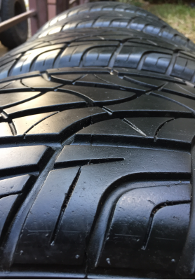 ยาง FULLRUN 265 40 22 ปลายปี12 ดอกเต็ม ใช้ยาว ราคาไม่แพง ยาง FULLRUN 265 40 22 ปลายปี12 ดอกเต็ม ใช้ยาว ราคาไม่แพง