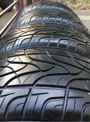 ยาง FULLRUN 265 40 22 ปลายปี12 ดอกเต็ม ใช้ยาว ราคาไม่แพง ยาง FULLRUN 265 40 22 ปลายปี12 ดอกเต็ม ใช้ยาว ราคาไม่แพง