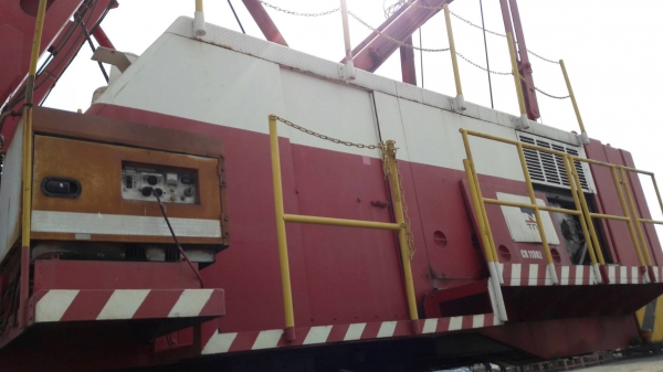 เครนแทร็คไลน์ P&amp;H ขนาด300ตัน เอกสารอินวอย สภาพรถพร้อมใช้ โทร089-8055889 นกค่ะ