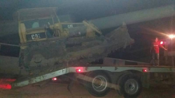 ขายรถแทรคเตอร์ CAT D4E ตีนเป็ด เครื่อง 43V ฝาบาง โซ่หนาเกียร์เกียร์ ราคา 255000