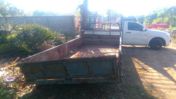 ขายด่วนๆ กะบะ 6ล้อ กว้าง2.10ม. ยาว5.00เมตร เพียง 16000 บาทเท่านั้น